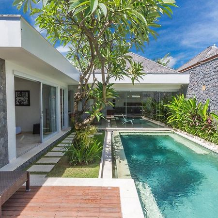 Vishuddha Ajna Villa - Outstanding 2 Bdr Villa - Great Location! Seminyak  Bagian luar foto
