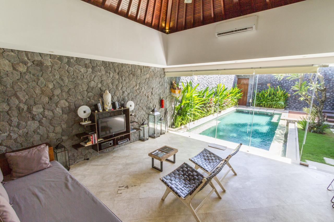 Vishuddha Ajna Villa - Outstanding 2 Bdr Villa - Great Location! Seminyak  Bagian luar foto
