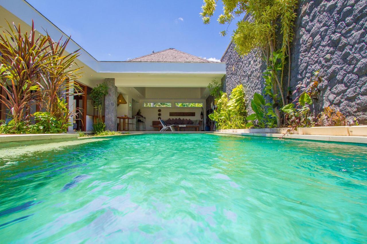 Vishuddha Ajna Villa - Outstanding 2 Bdr Villa - Great Location! Seminyak  Bagian luar foto