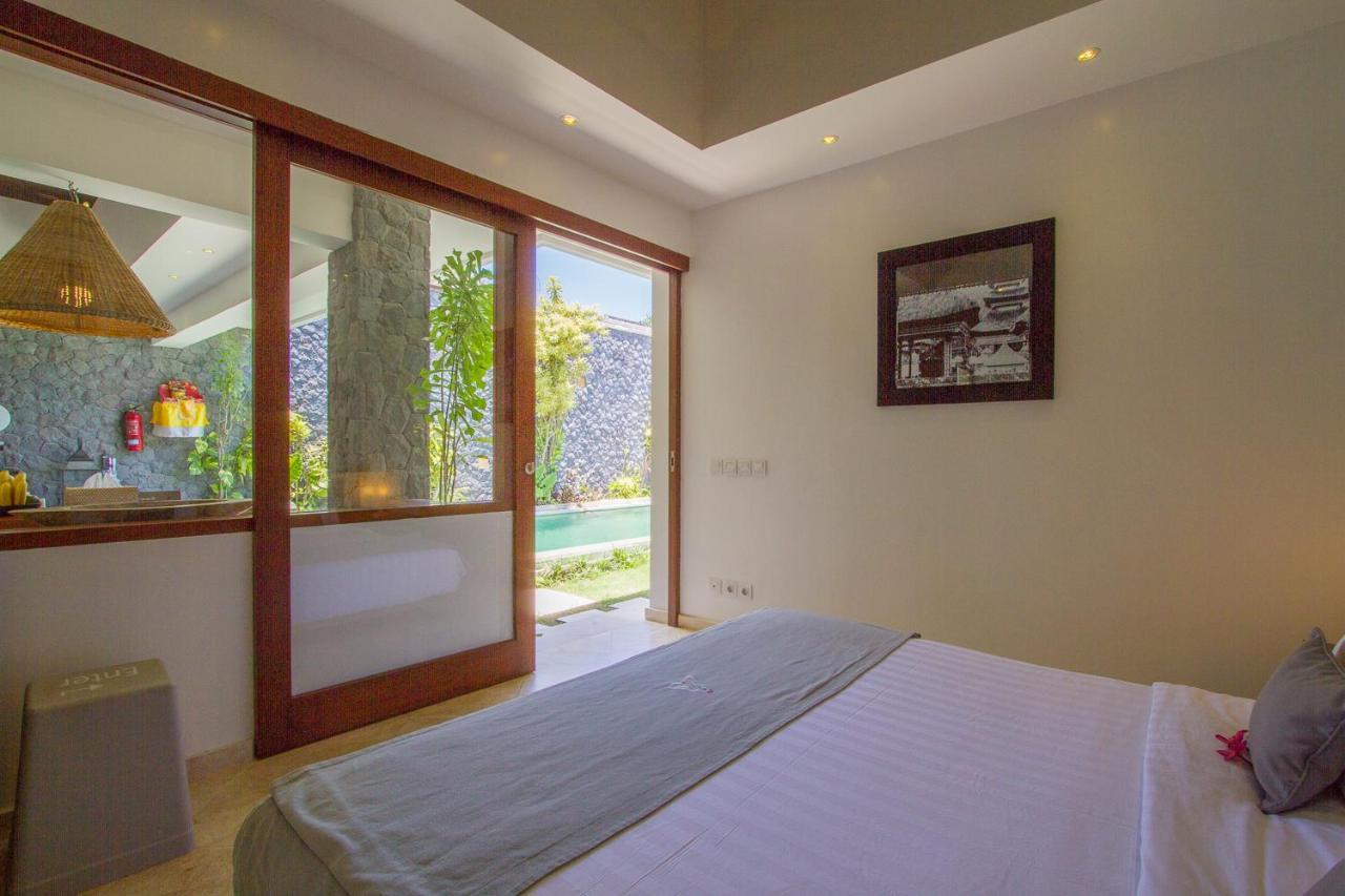 Vishuddha Ajna Villa - Outstanding 2 Bdr Villa - Great Location! Seminyak  Bagian luar foto